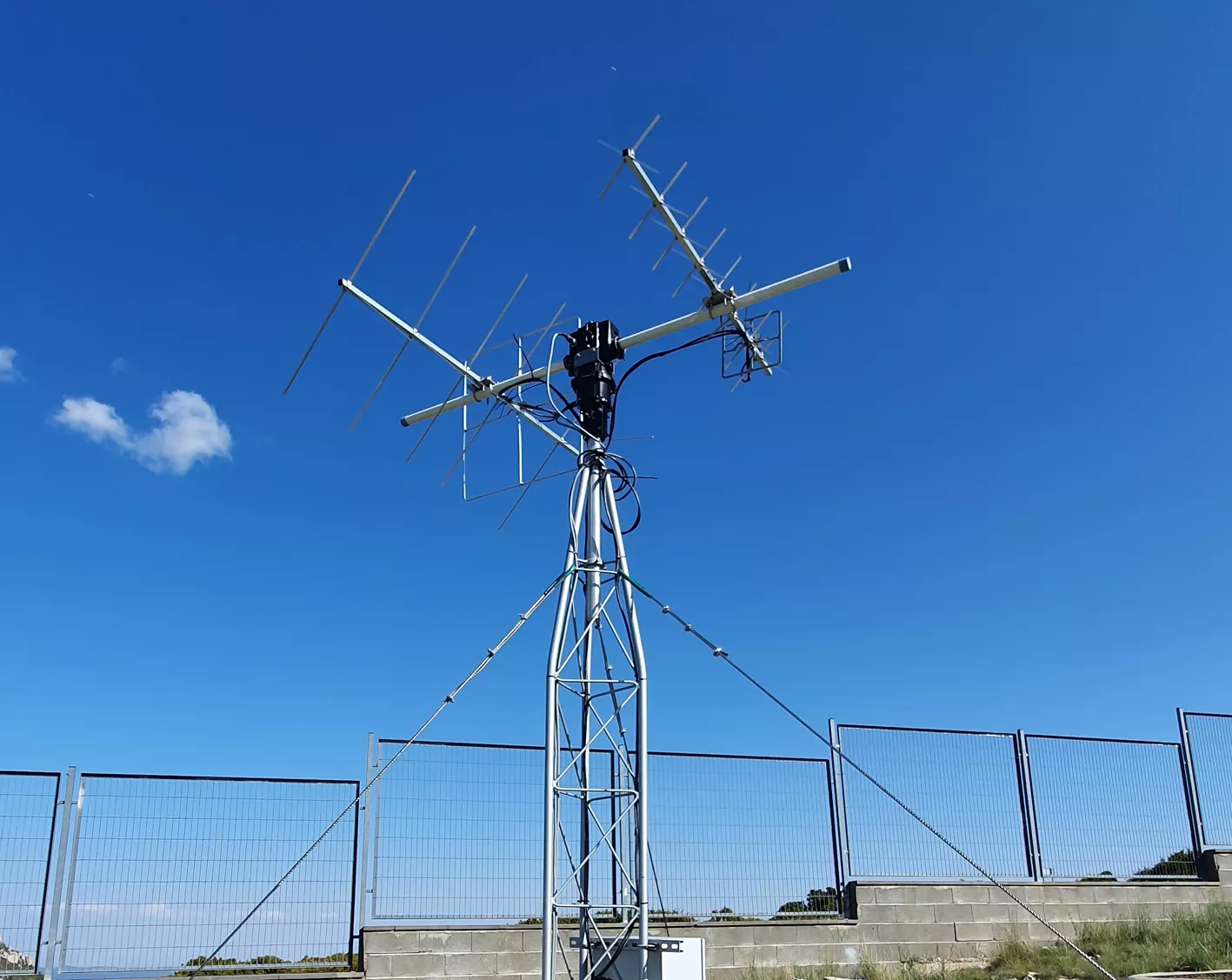 Antena_UHF-VHF